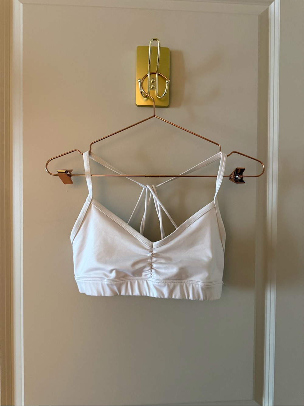 ALO Yoga Sunny Strappy Back Sports Bra White Medium M